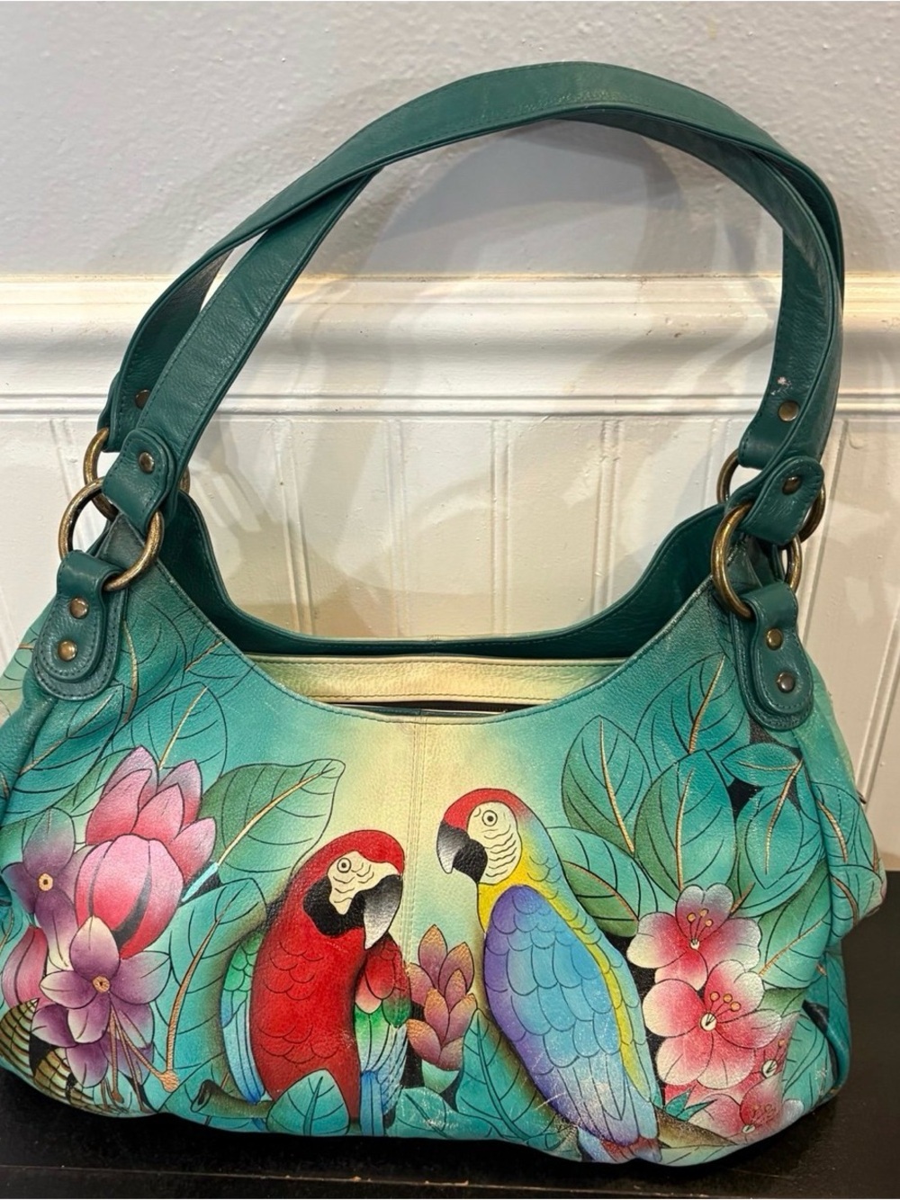 Anna by Anuschka Brazilian Beauties Large Hobo Bag Tropical Parrot Theme
Floral